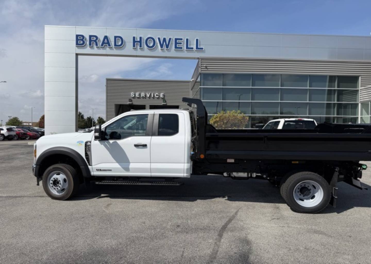 2025 Ford F-550 Super Duty Chassis Cab XL's photo