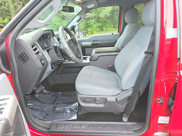 2015 Ford F-350 photo 4
