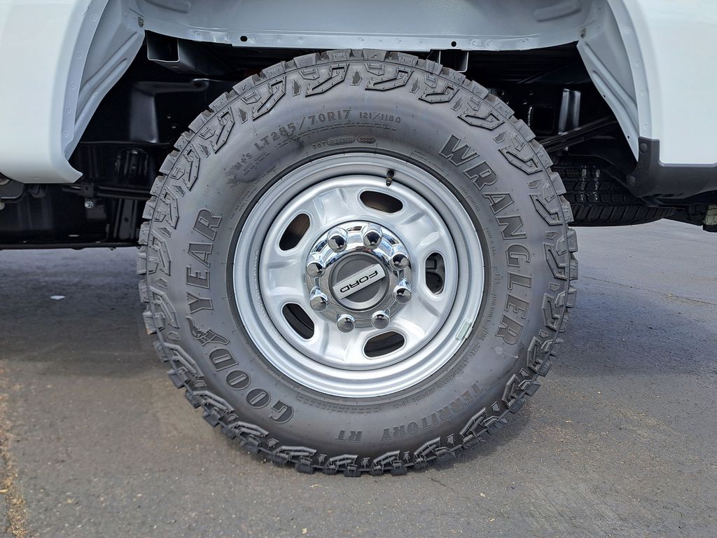 2026 Ford F-250 photo 6