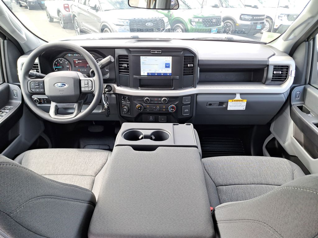 2026 Ford F-250 photo 8