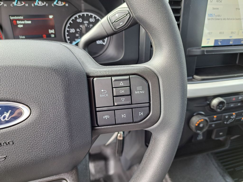 2026 Ford F-250 photo 18