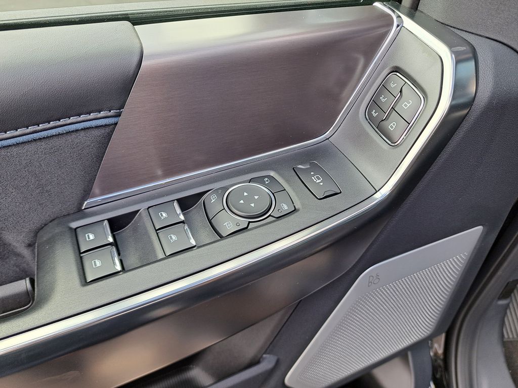 2026 Ford F-350 photo 23