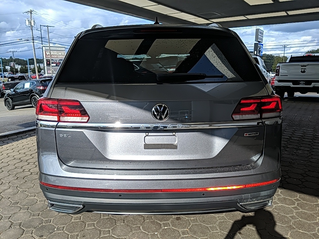 2022 Volkswagen Atlas SEL photo 5