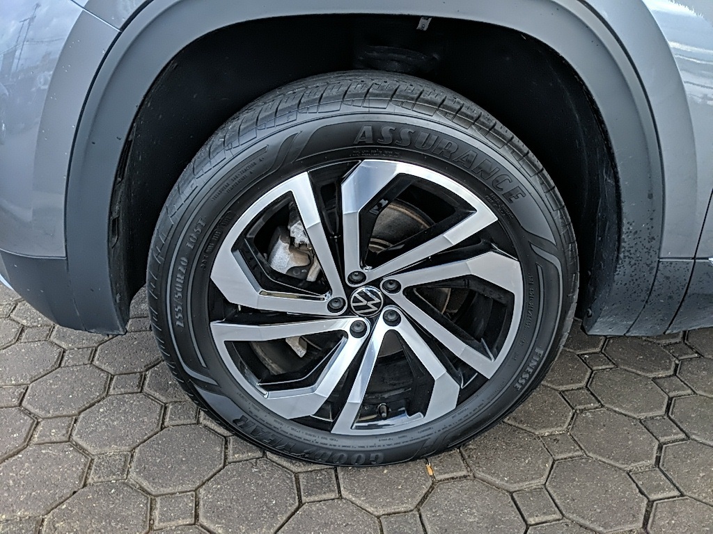 2022 Volkswagen Atlas SEL photo 8