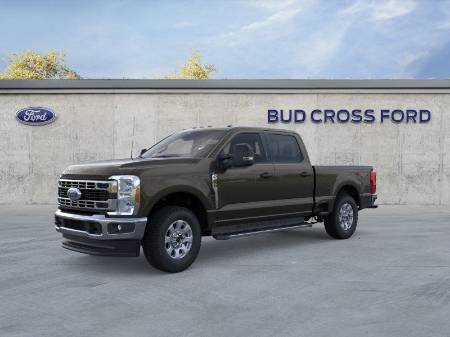 2025 Ford Super Duty F-350 SRW XLT