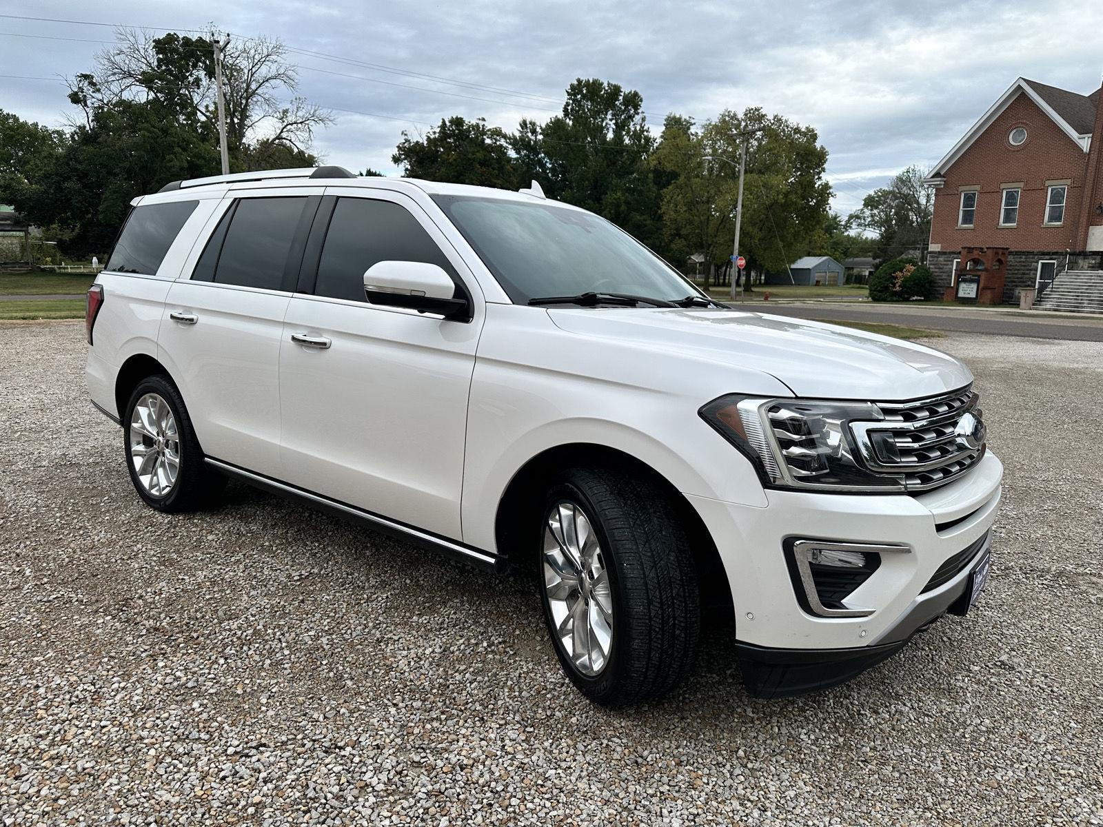 2018 Ford Expedition Limited photo 2