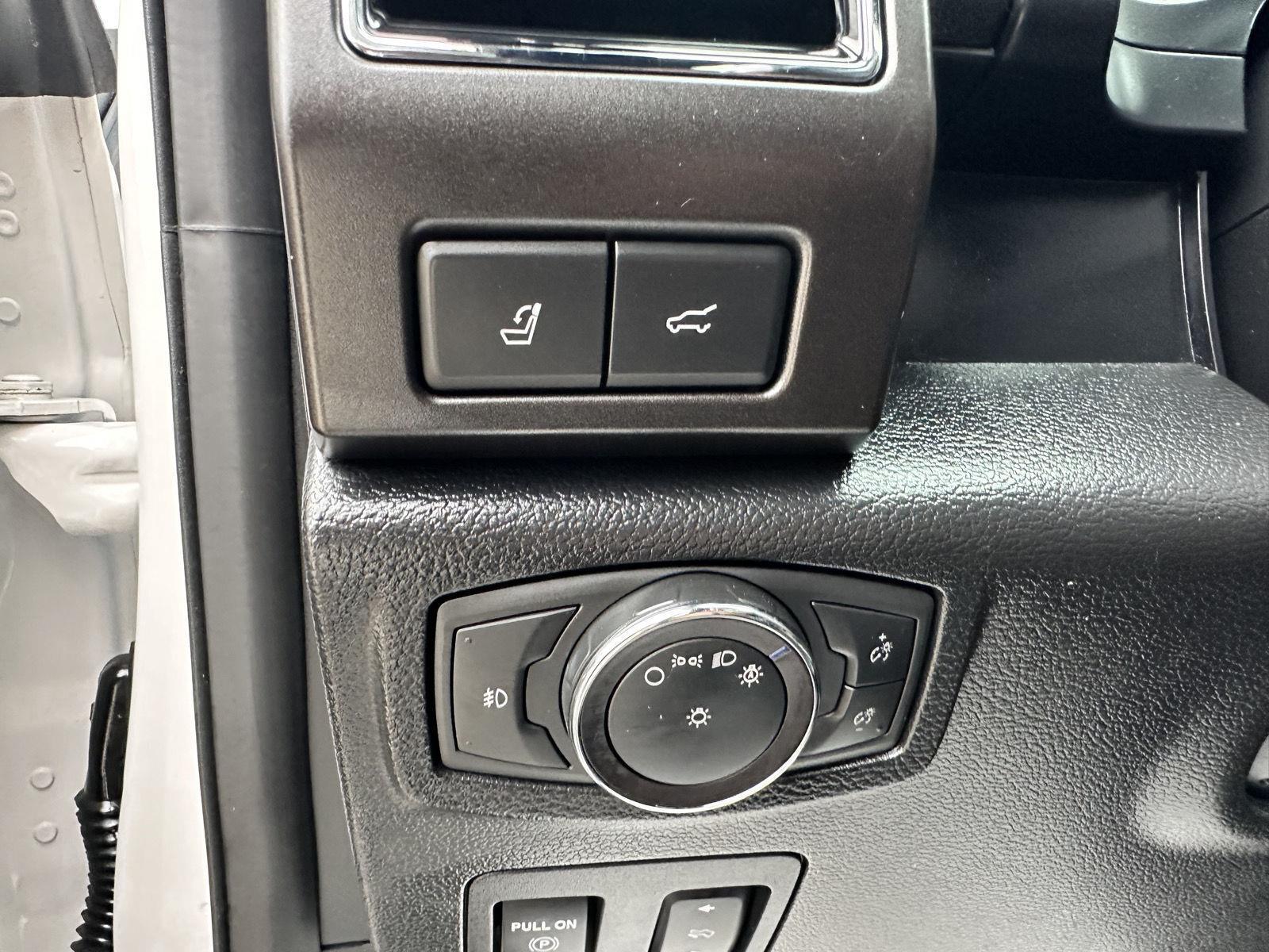 2018 Ford Expedition Limited photo 30