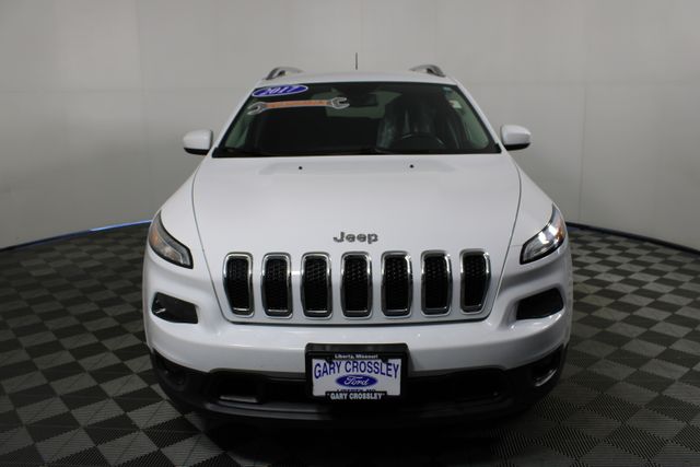 2017 Jeep Cherokee Latitude photo 4