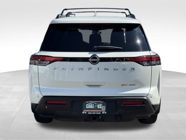 2022 Nissan Pathfinder SV photo 4