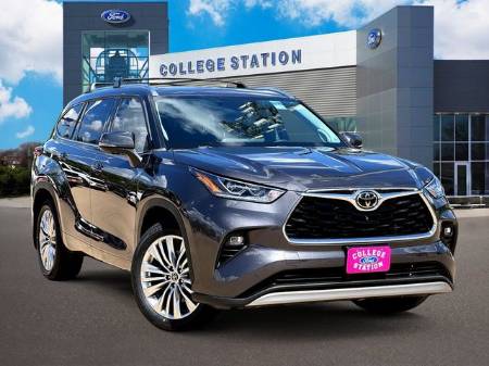 2023 Toyota Highlander Platinum