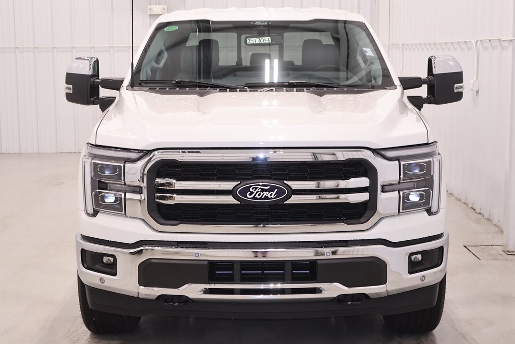 2025 Ford F-150 Lariat photo 3
