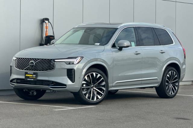 2026 Volvo XC90 B6 Plus 6-Seater