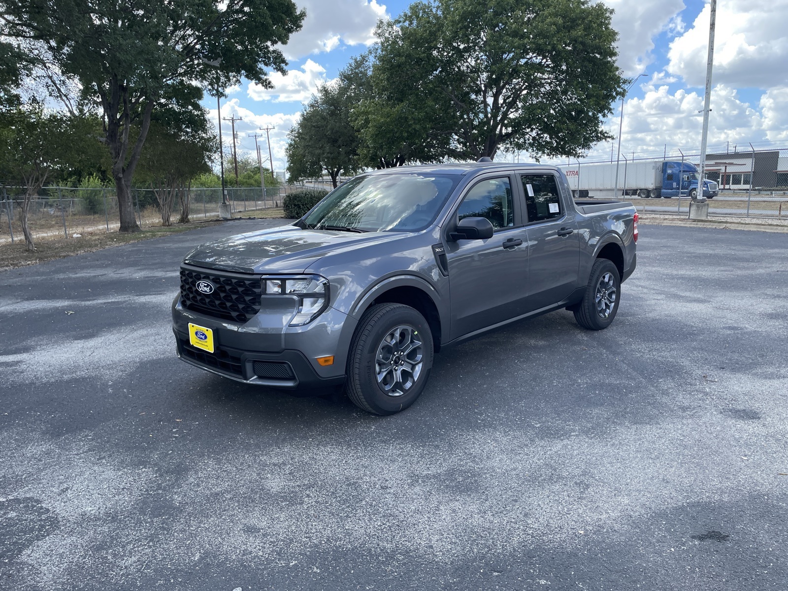 2025 Ford Maverick XLT's photo