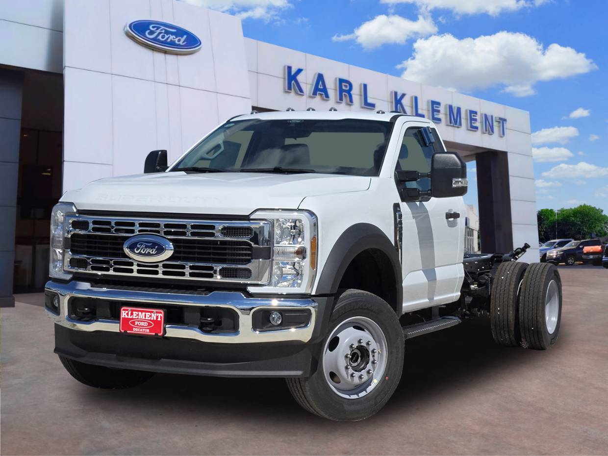 2026 Ford F-600 Super Duty Chassis Cab XL's photo