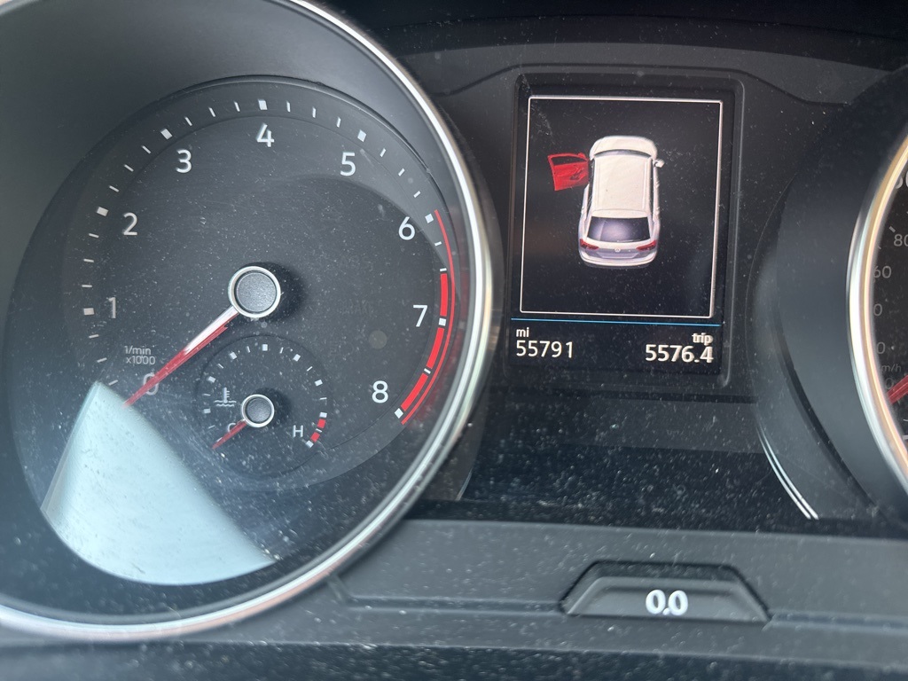 2018 Volkswagen Tiguan SE photo 12