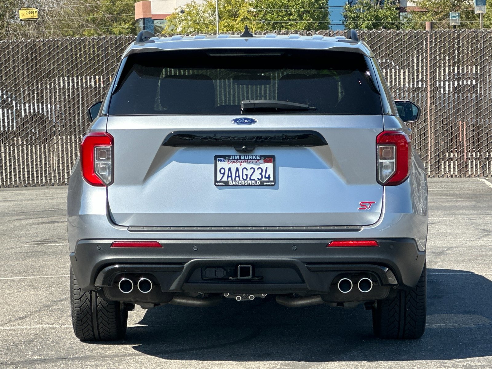 2022 Ford Explorer ST photo 3