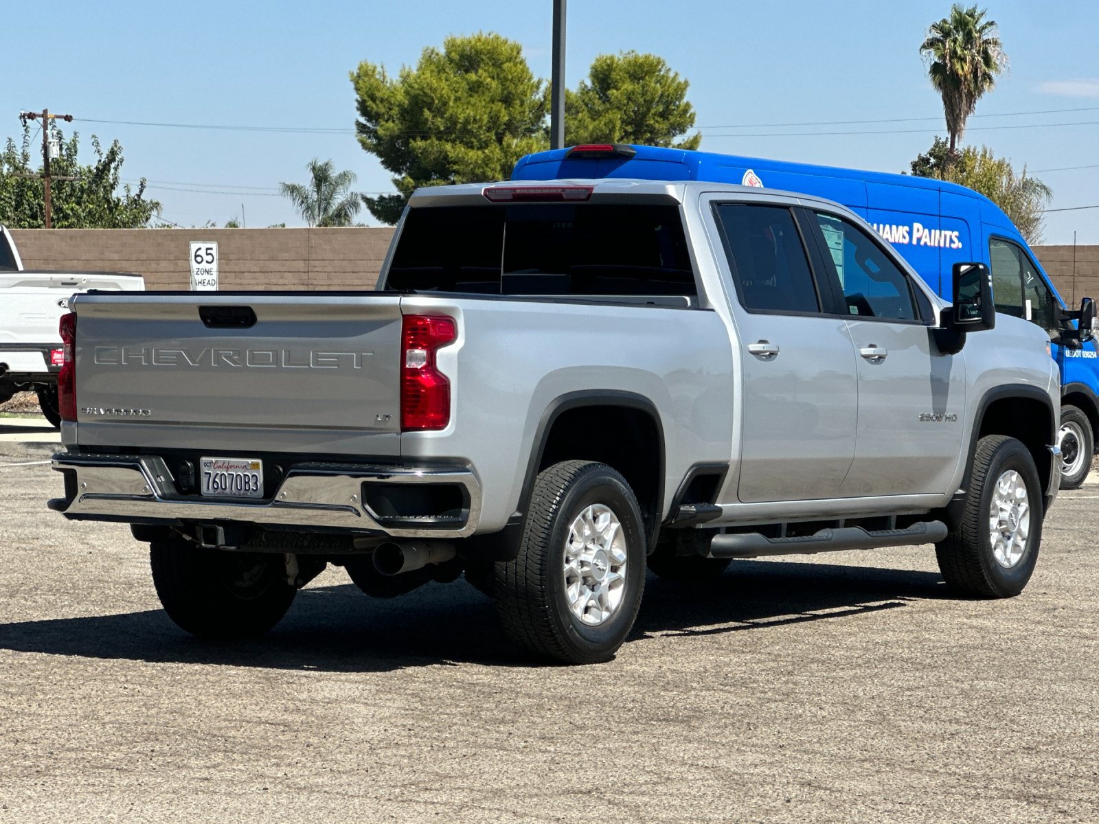 2020 Chevrolet Silverado 2500HD LT photo 3