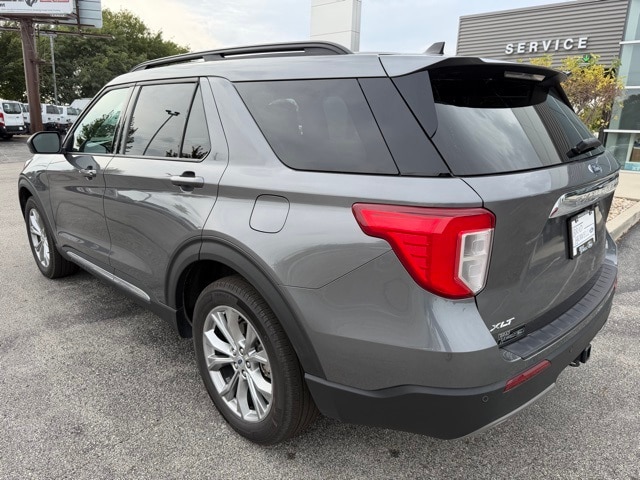 2023 Ford Explorer XLT photo 4