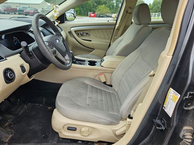 2016 Ford Taurus SE photo 10