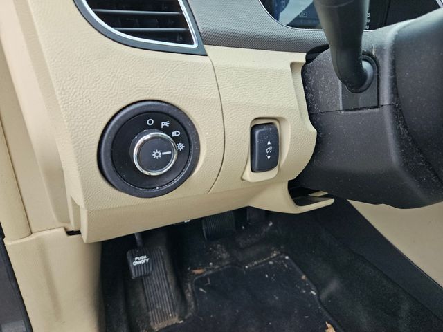 2016 Ford Taurus SE photo 12