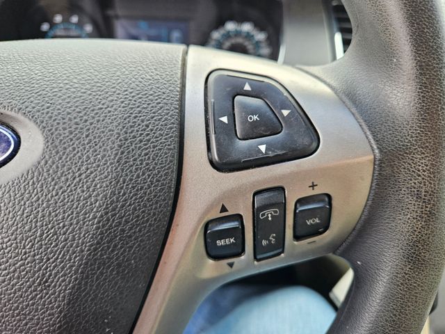 2016 Ford Taurus SE photo 15