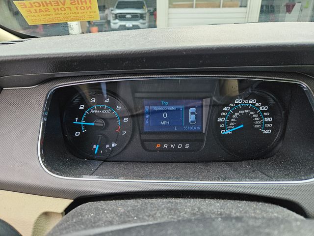 2016 Ford Taurus SE photo 16