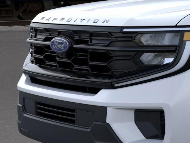 2025 Ford Expedition photo 14