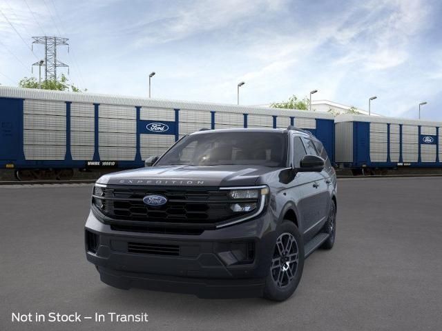 2025 Ford Expedition photo 2
