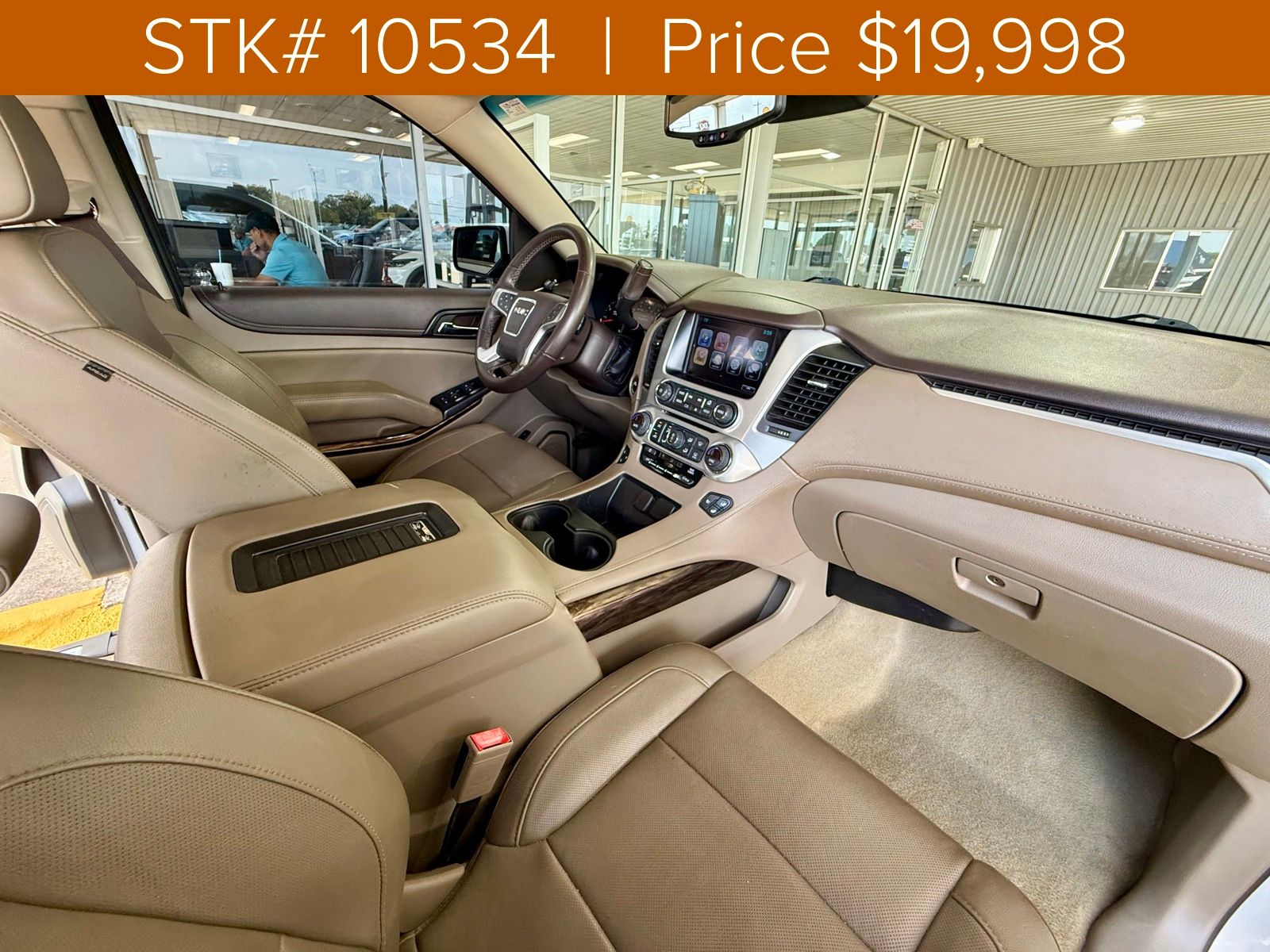 2017 Gmc Yukon SLT photo 2