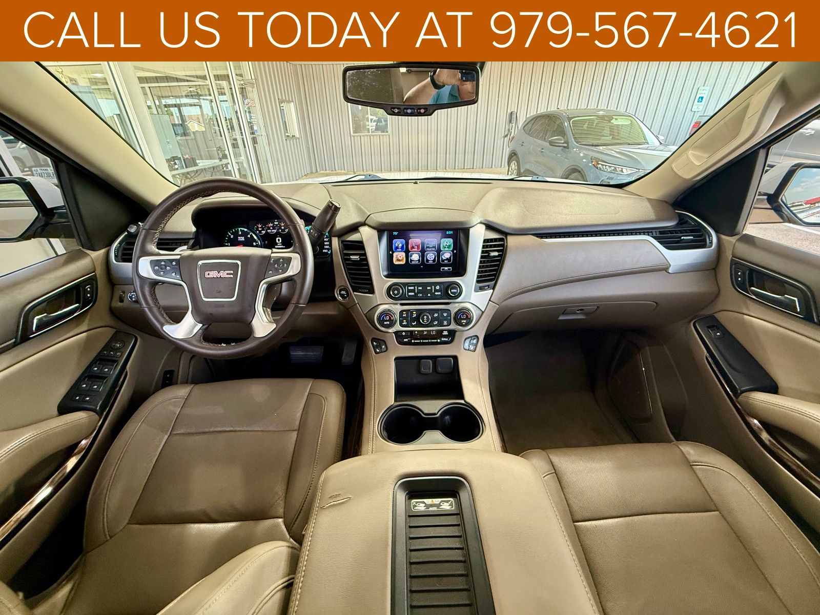 2017 Gmc Yukon SLT photo 3