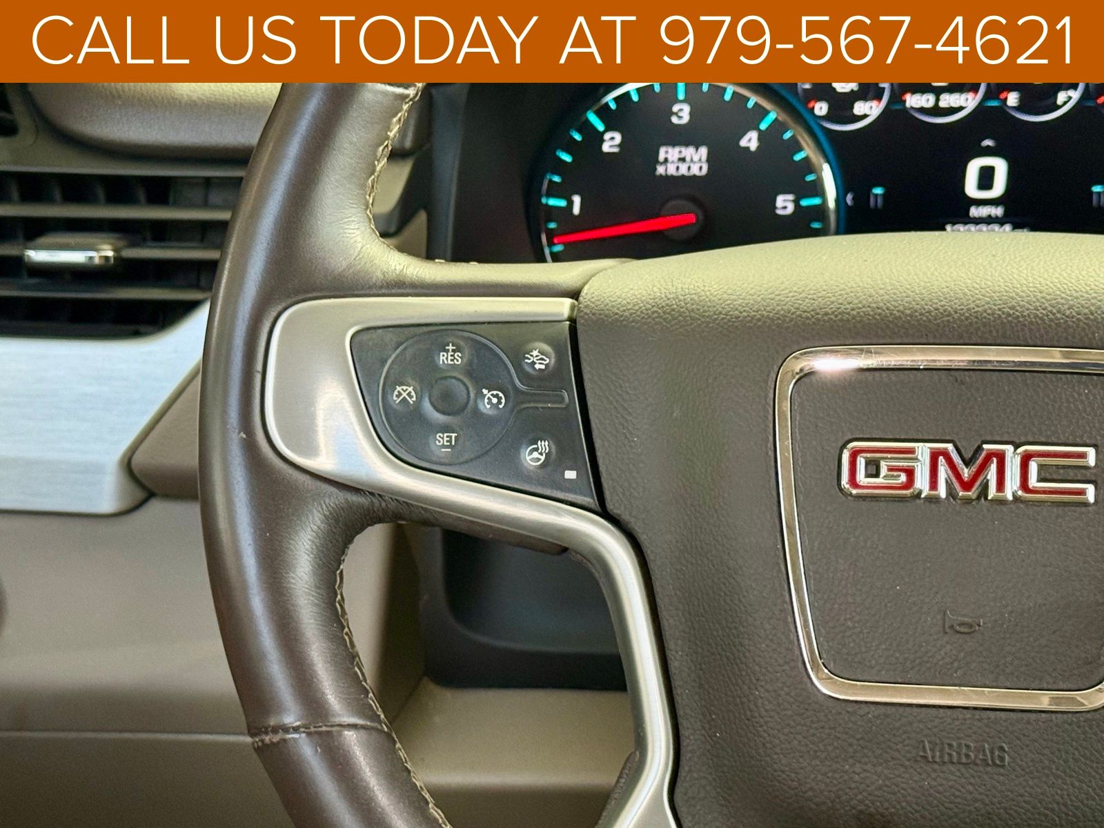 2017 Gmc Yukon SLT photo 6