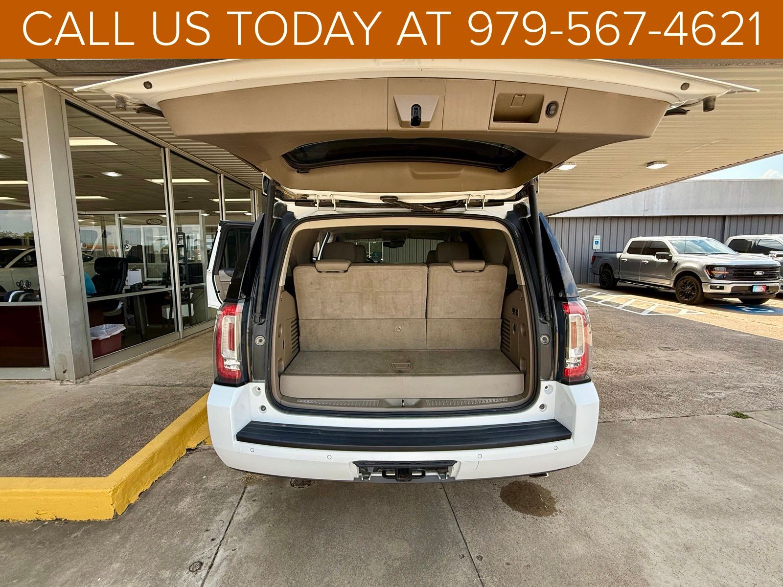 2017 Gmc Yukon SLT photo 26