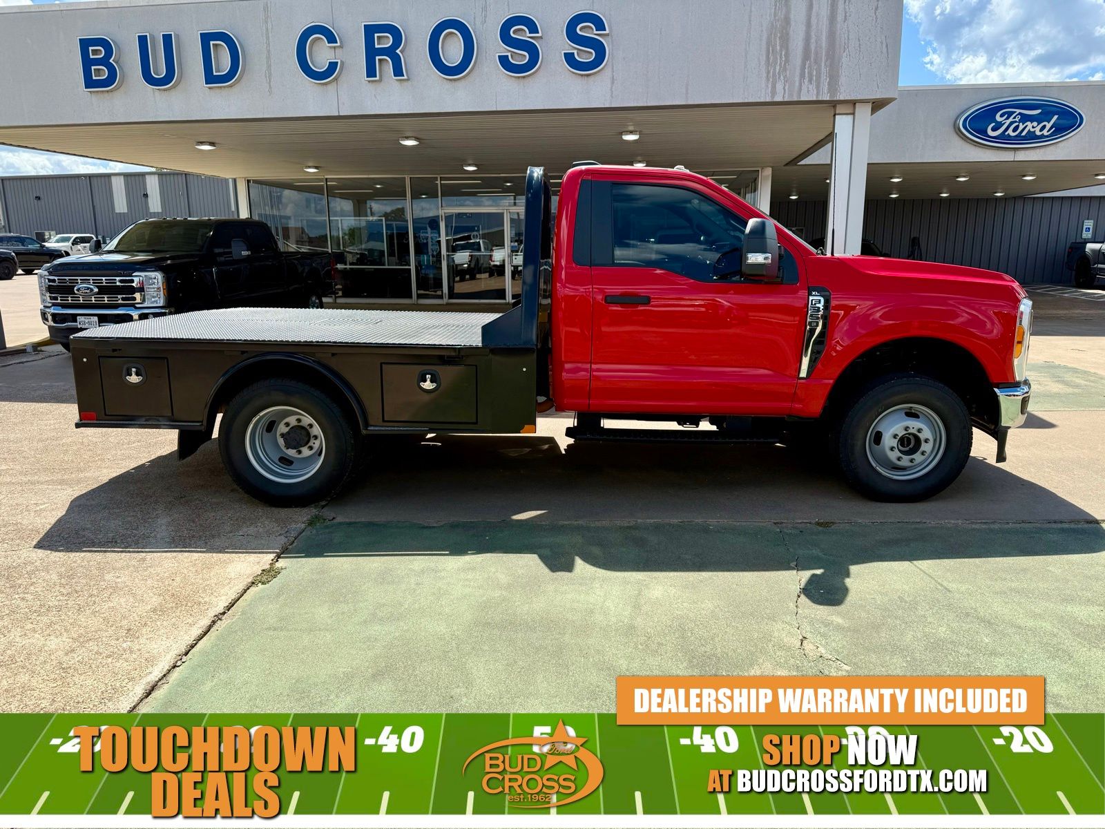2023 Ford F-350 XL photo 2