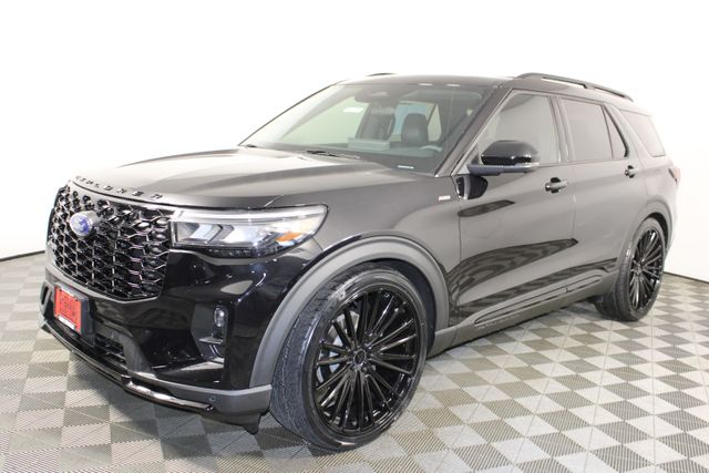 2025 Ford Explorer ST-Line photo 6