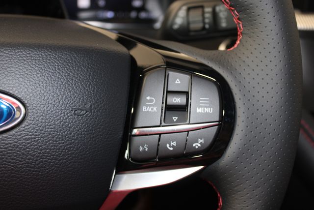 2025 Ford Explorer ST-Line photo 13