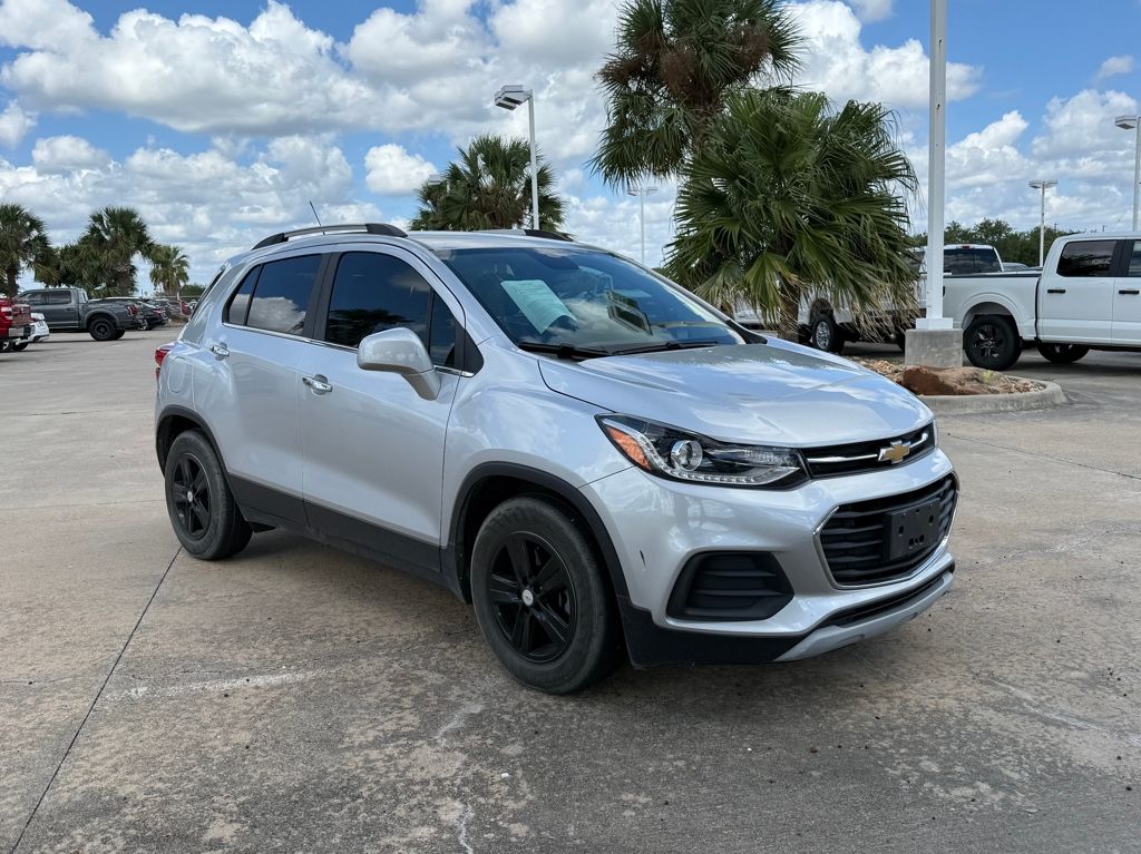 2019 Chevrolet Trax LT photo 3