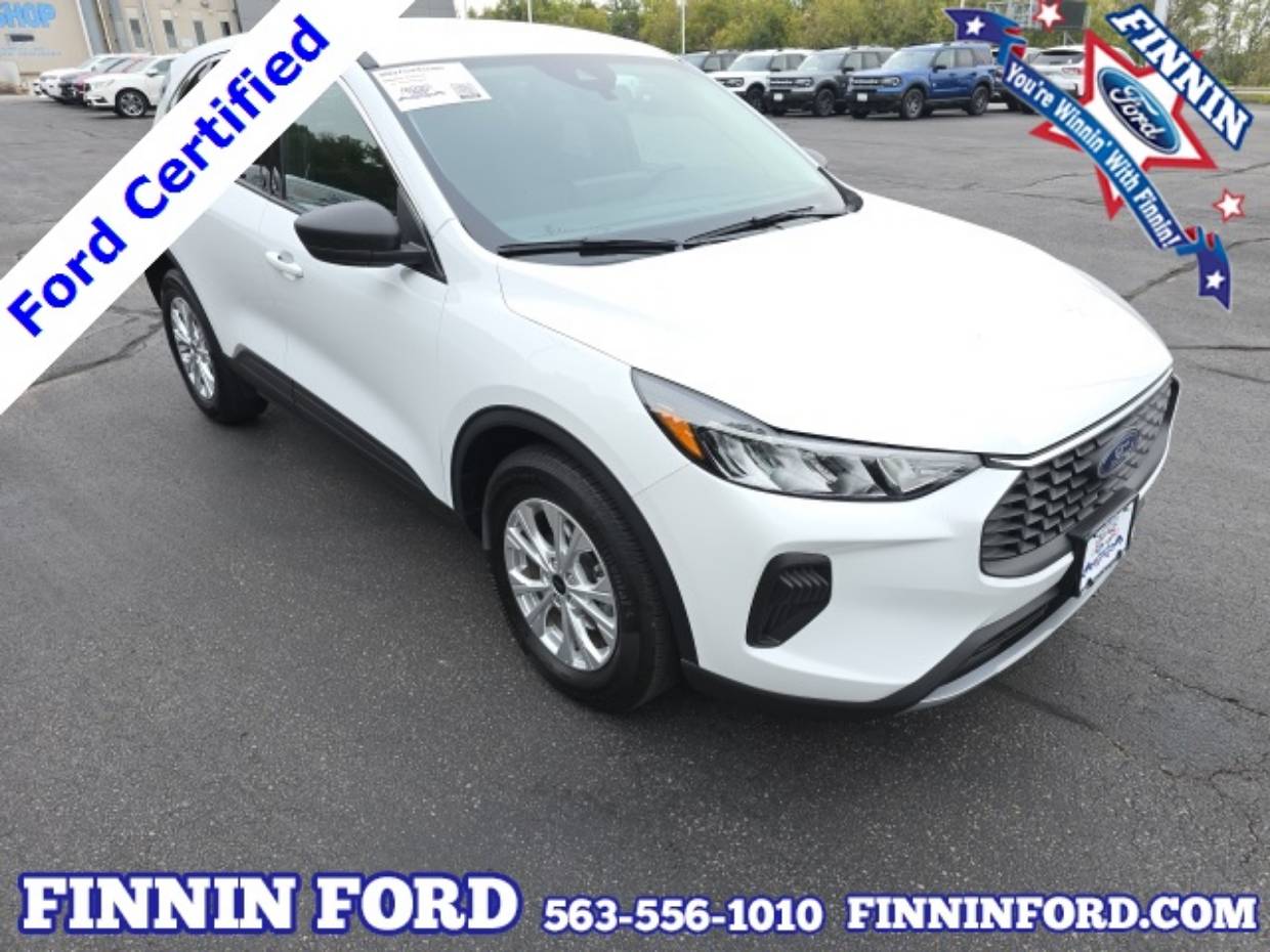 2023 Ford Escape Active's photo