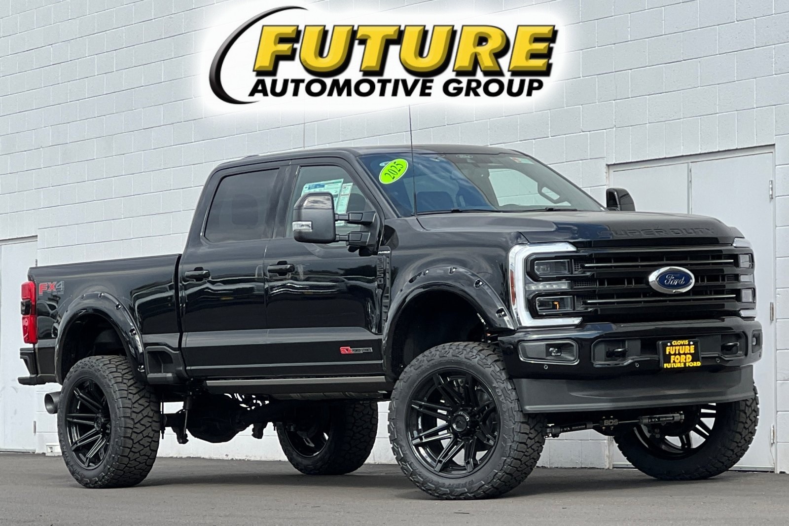 2026 Ford F-250 Super Duty Platinum's photo