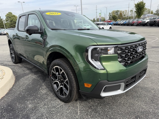 2025 Ford Maverick Lariat photo 4