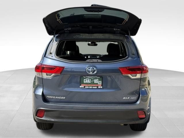 2017 Toyota Highlander SE XLE photo 8