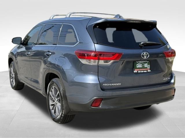 2017 Toyota Highlander SE XLE photo 12