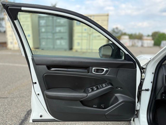 2024 Honda Civic Touring photo 11