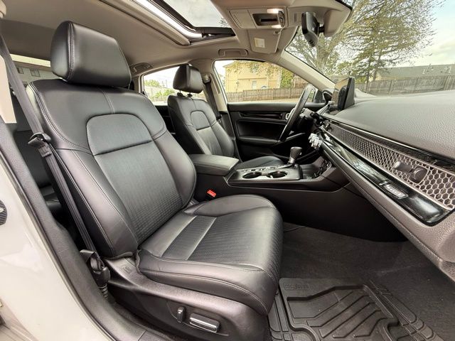 2024 Honda Civic Touring photo 24