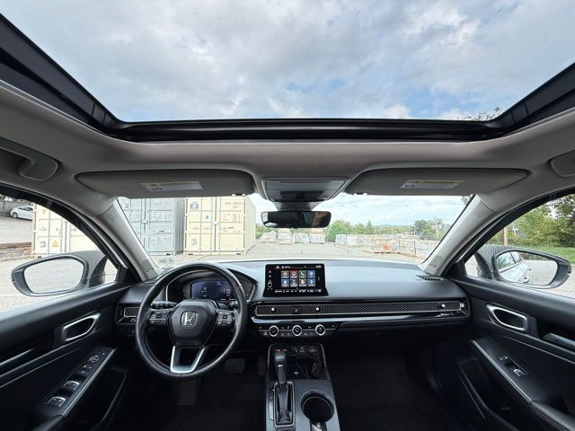 2024 Honda Civic Touring photo 25