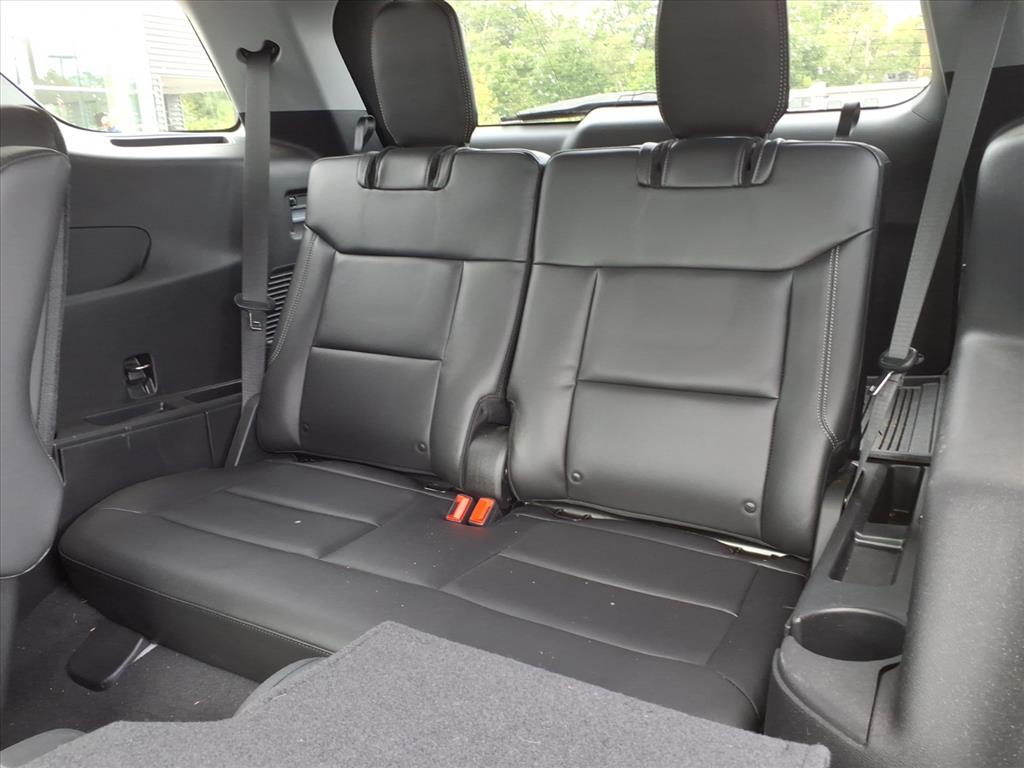 2022 Ford Explorer XLT photo 13