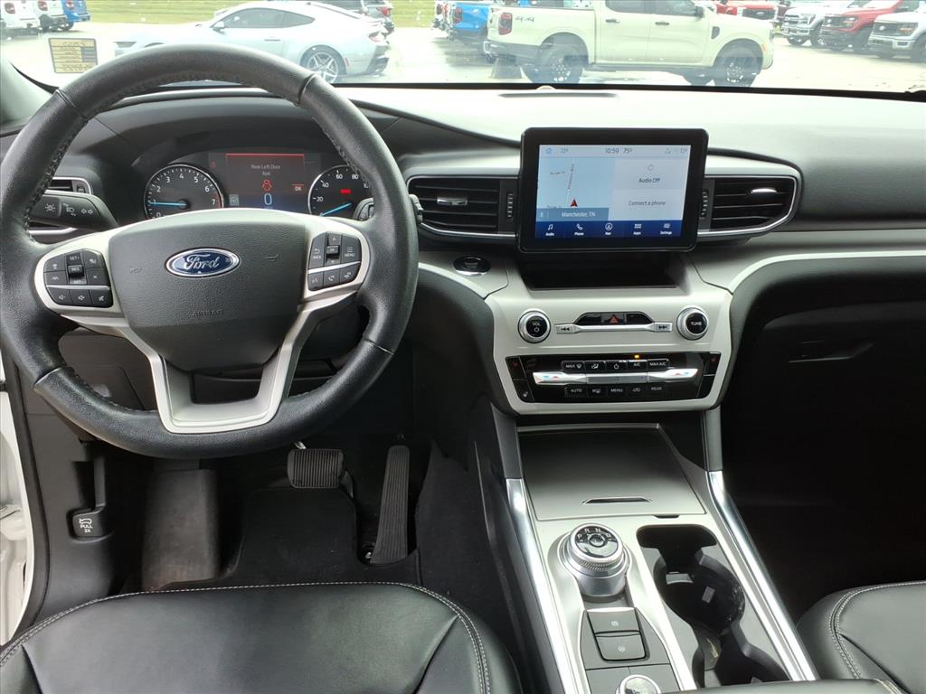 2022 Ford Explorer XLT photo 14