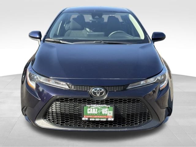 2022 Toyota Corolla LE photo 2