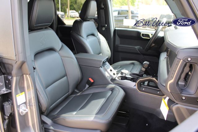 2025 Ford Bronco Badlands photo 7