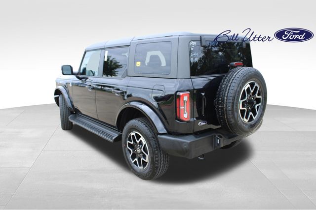 2025 Ford Bronco Outer Banks photo 4