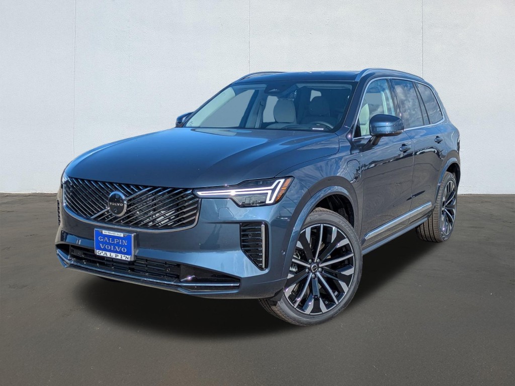 2026 Volvo XC90 Recharge Plug-In Hybrid T8 Ultra 7-Seater